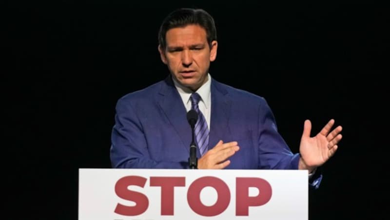 Floridas Gouverneur Ron DeSantis will sich laut Insiderinnen und Insidern um das Amt des US-Präsidenten bewerben. (Bild: AP)