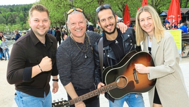 Blues-Miki & Anthony Basso spielen das ganze Wochenende herrlichen Blues für die Besucher. (Bild: Rojsek-Wiedergut Uta) Blues-Miki & Anthony Basso spielen das ganze Wochenende herrlichen Blues für die Besucher. (Bild: Rojsek-Wiedergut Uta)