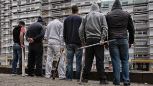 Jugendbanden versetzen ganze Bezirke in Angst und Schrecken. (Symbolbild) (Bild: Marcus Posthumusfirstclasspicture.cominfo - stock.adobe.com)