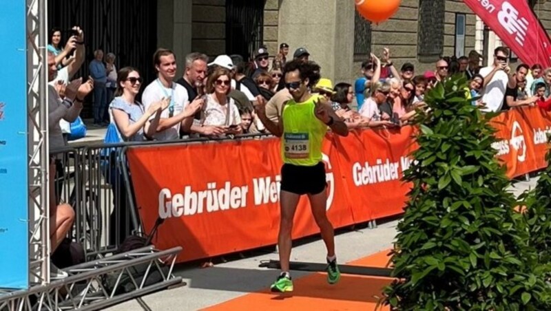 Schnellster über die Halbdistanz: der Salzburger Sportmediziner Mahdi Sareban. (Bild: Robert Groiß)