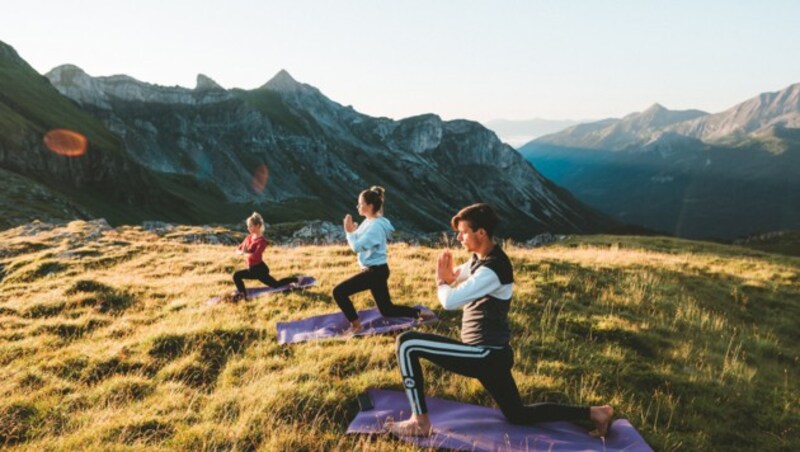 Bringen Sie während der steinerischen Yoga Tage Ihren Körper wieder in Einklang. (Bild: Tourismusverband Obertauern.)