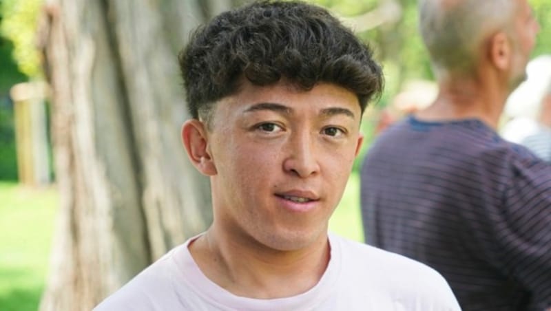 Mohammad Taqi Nikzad ist jetzt selbst Trainer bei „Wunderteam“ und in Kainbach, arbeitet zudem noch in der Gastro. Sein Sprungbrett: Das Fußballspielen. (Bild: Sepp Pail)
