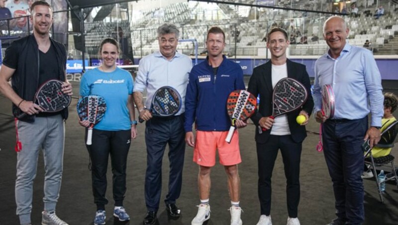 Werner Kogler mit Rainhard Boisits, Marc Janko, Turnierdirektor Dominik Beier und Herwig Straka (Bild: e-motion/Bildagentur Zolles KG/Christian Hofer)