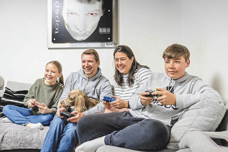 Tochter Nea, Werner, Bettina und Sohn Nick (Bild: urbantschitsch mario)