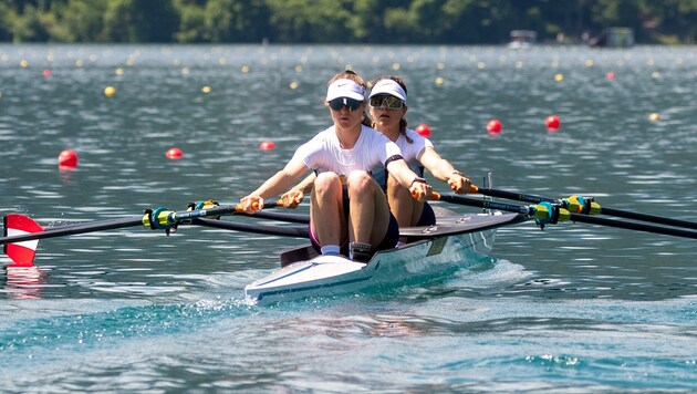 Louisa Altenhuber and Lara Tiefenthaler (Bild: GEPA)