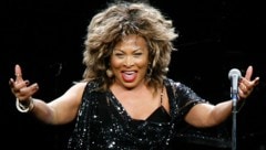 Tina Turner starb am Mittwoch in ihrer Wahlheimat, der Schweiz. Jetzt wurde die Todesursache bekannt gegeben. (Bild: APA/AP Photo/Hermann J. Knippertz, file)