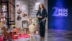 Alexandra Köttstorfer stellt Schlabberstuhl am Dienstag in der Puls4-Show „2 Minuten 2 Millionen“ vor. (Bild: Puls4/Gerry Frank Photography)