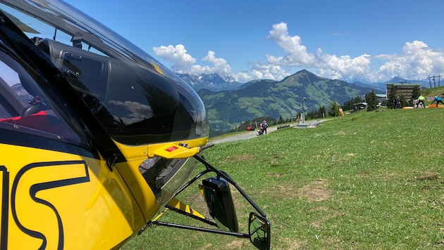 Der Notarzthubschrauber musste den Verunfallten bergen. (Bild: zoom.tirol)