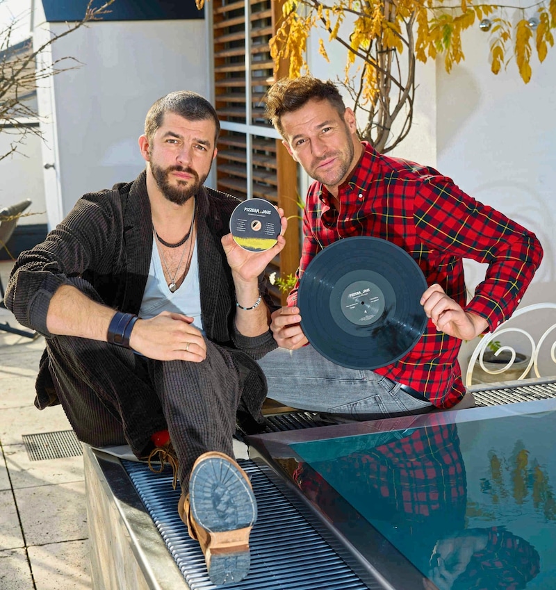 Otto und Paul mit ihrem dritten Album „Comedian Rhapsody“ (Bild: Starpix/ Alexander TUMA)