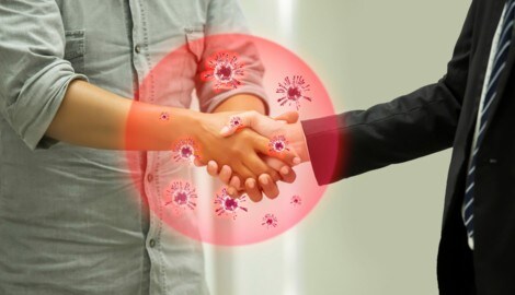 Der Gruß per Handschlag ist tief in unserem Inneren verwurzelt. (Bild: FUN FUN PHOTO/stock.adobe.com)