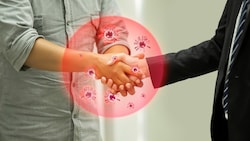 Der Gruß per Handschlag ist tief in unserem Inneren verwurzelt. (Bild: FUN FUN PHOTO/stock.adobe.com)