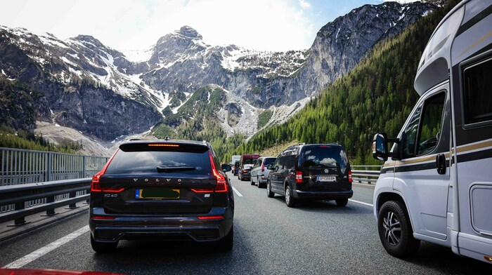 26 Kilometer lang war der Stau auf der A10