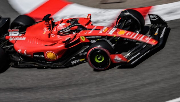 Gibt der Ferrari bald gar nicht mehr in Rot Gas? (Bild: AFP)
