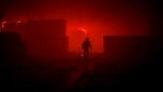 Herabfallende Trümmer verursachten in der Nacht auf Sonntag massive Brände in Kiew. (Bild: APA/AFP/State Emergency Service of Ukraine/Pavlo)