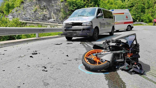 Die Unfallstelle auf der Tuxer Landesstraße. (Bild: zoom.tirol)