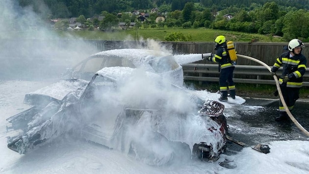 Ein schwerer Verkehrsunfall ereignete sich heute am Nachmittag auf der B100 Drautalbundesstraße auf Höhe Obergottesfeld. (Bild: FF Möllbrücke)