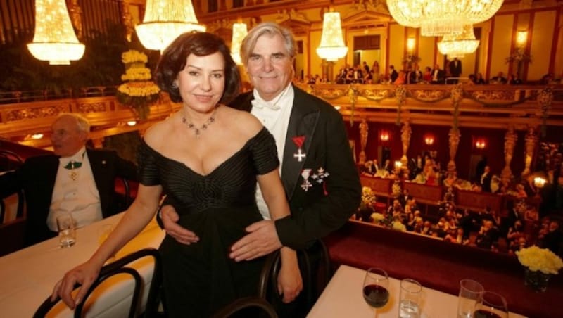 Peter Simonischek und Ehefrau Brigitte Karner am 67. Ball der Wiener Philharmoniker (Bild: picturedesk.com)