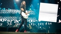 Dave Grohl schrieb sich Frust und Trauer von der Seele. (Bild: Sony Music (2), Krone KREATIV)