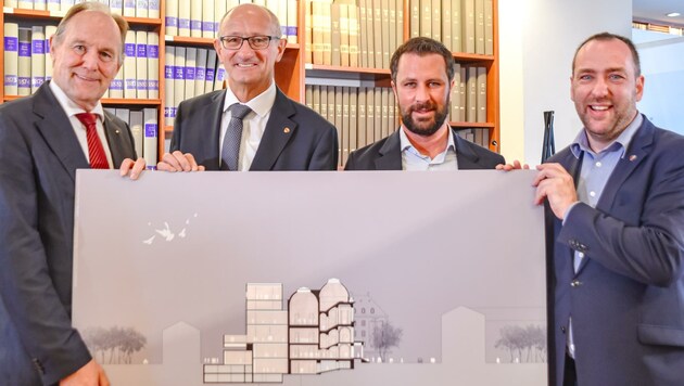 Obmann Franz Pegger, LH Anton Mattle, LHStv. Georg Dornauer und Direktor Karl Berger (von links) präsentieren die Ausbau- und Umbaupläne fürs Ferdinandeum, die bis März 2027 nun realisiert werden sollen. (Bild: Hubert Berger)