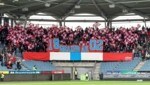 Bis zu einem eigenen GAK-Stadion ist es noch ein weiter Weg, die Fans müssen ihr Team vorerst weiterhin in Liebenau anfeuern. (Bild: GEPA pictures)