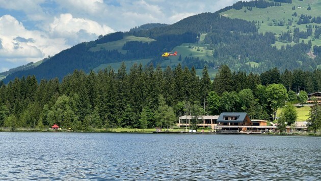 Zwei Notarzthubschrauber und 16 Taucher standen im Einsatz. (Bild: zoom.tirol)