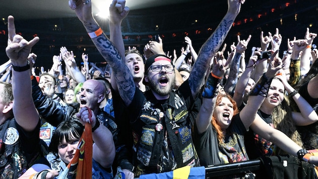 Je stärker der Wunsch, ein Konzert zu sehen, desto anfälliger sind Fans für Betrüger. (Bild: Vit Simanek / CTK / picturedesk.com)