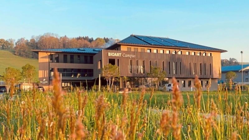 In Seeham am Obertrumer See führt in puncto Bio und Nachhaltigkeit kein Weg am Kompetenzzentrum Bio-Art-Campus vorbei. (Bild: SalzburgerLand Tourismus)