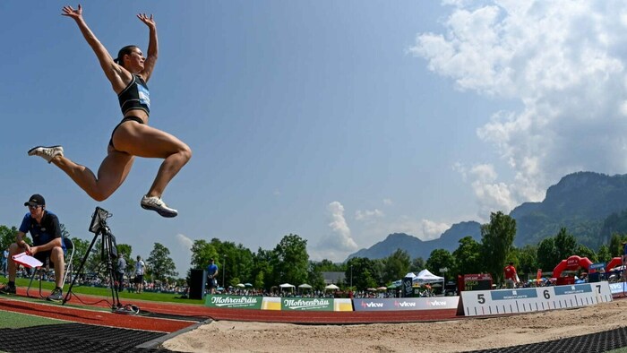 Isabel Posch flog in Götzis auf 6,43 Meter.