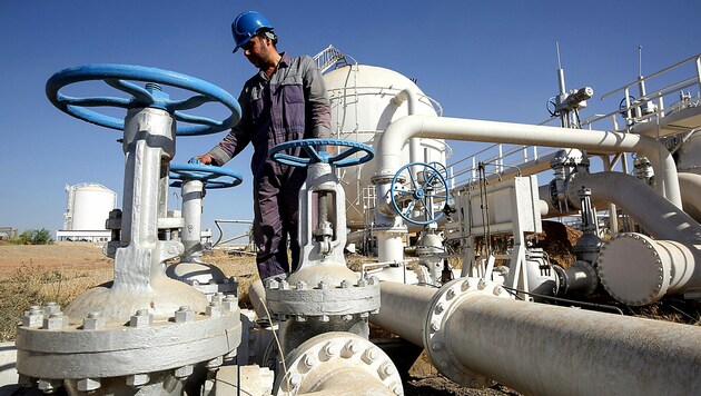Einer Ölförderanlage im nordirakischen Kirkuk (Bild: APA/AFP/AHMAD AL-RUBAYE)