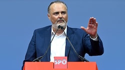 Hans Peter Doskozil (Burgenlands Landeshauptmann) stößt das SPÖ-Strategiepapier, das Parteichef Andreas babler stärken soll, sauer auf. (Bild: APA/Helmut Fohringer)