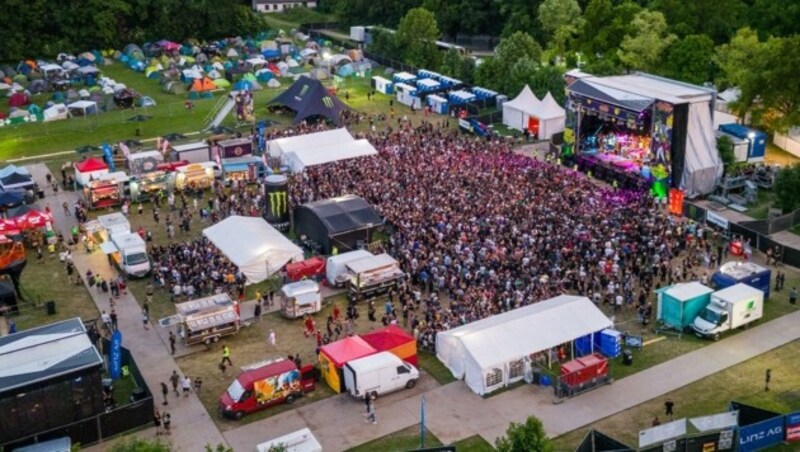Bühne und Camping (Bild: Einöder Horst)