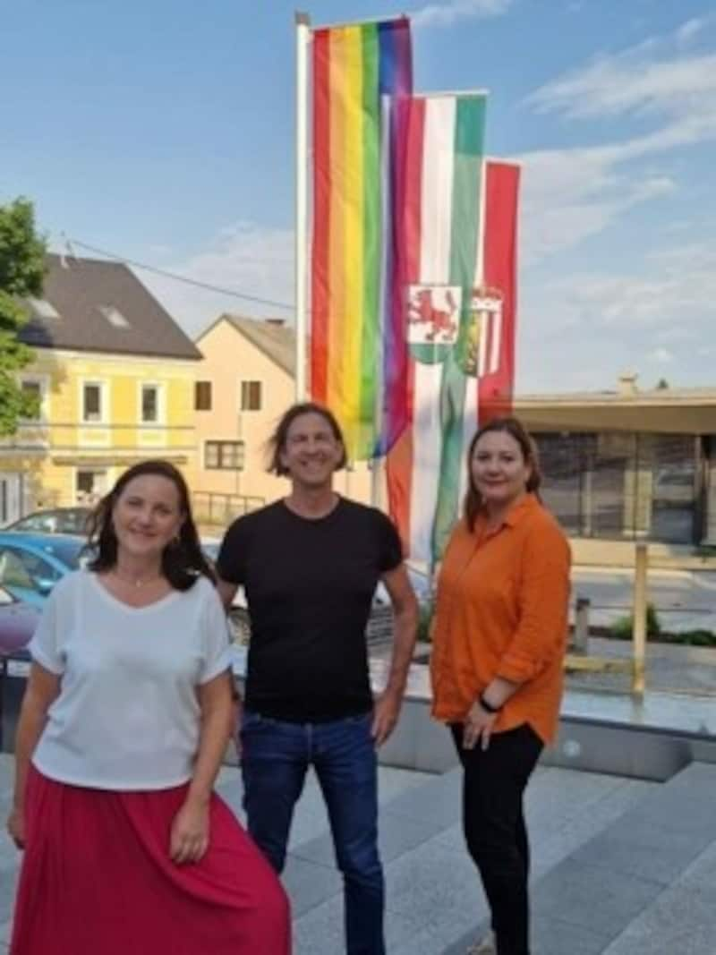 VP-Vizeortschefin Irene Moser, Gemeinderat Martin Ettinger (Grüne) und Gemeinderätin Carola Hackl (SPÖ). (Bild: SPÖ)