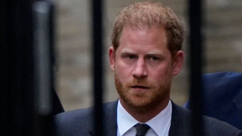 Prinz Harry versetzte das Gericht in London wegen des Kindergeburtstages seiner Tochter Lilibet. (Bild: Copyright 2023 The Associated Press. All rights reserved)