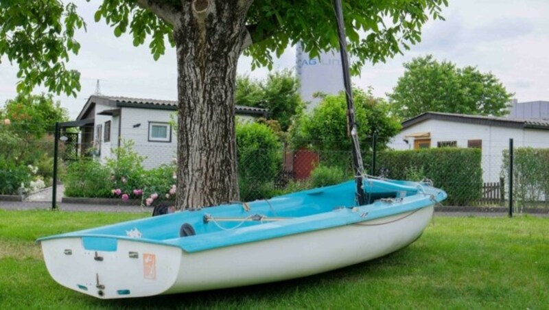 Witziger Eyecatcher ist ein Boot im Kleingarten. (Bild: Einöder Horst)