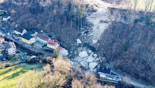 Die beiden Häuser links und rechts werden abgelöst (Bild: Einöder Horst)