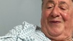 Sorge um Richard Lugner: Der Society-Baumeister musste wegen einer Darmblutung ins Spital. (Bild: zVg)