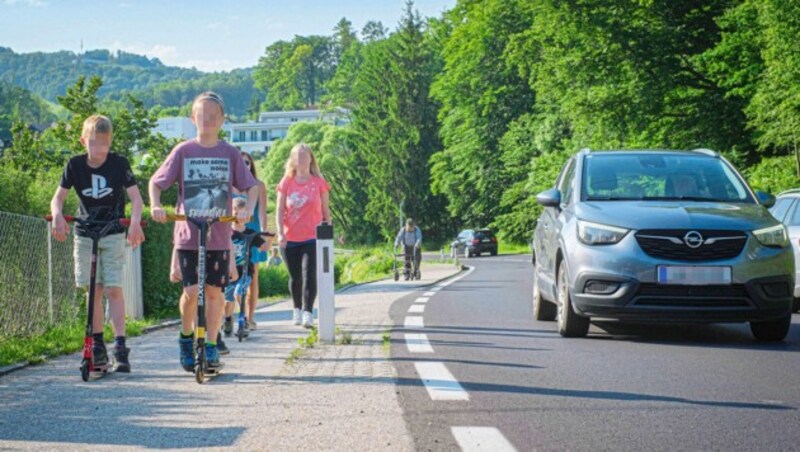 Auch der Gehweg neben der Bundesstraße ist offenbar kein Argument für ein Tempolimit. (Bild: Horst Einöder/Flashpictures Krone KREATIV,)