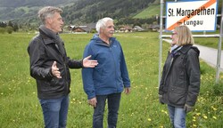 Raimund Enzinger, Peter Moser und Barbara Lanschützer kämpfen gegen das Hotelprojekt. (Bild: Holitzky Roland)