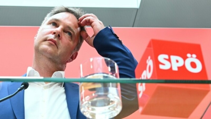 SPÖ-Chef Andreas Babler steht in der Kritik. (Bild: APA/HELMUT FOHRINGER)