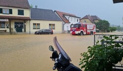 In kurzer Zeit stand bereits Oberdorf unter Wasser. (Bild: zVg)