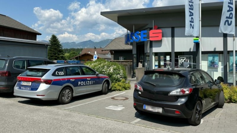 In dieser Bank in Bad Häring kam es zu dem Vorfall. (Bild: zoom.tirol)