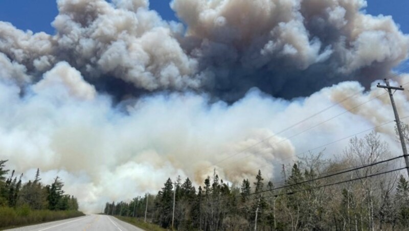 In Nova Scotia mussten 16.000 Menschen ihre Häuser verlassen. (Bild: APA/AFP/Nova Scotia Government/Handout)