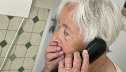 Achtung, Abzocke! Betrüger kontaktieren Salzburger immer häufiger per Telefon. (Bild: Hronek Eveline)