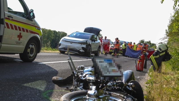 Für den Motorradfahrer kam jede Hilfe zu spät. (Bild: laumat.at/Christian Schürrer)