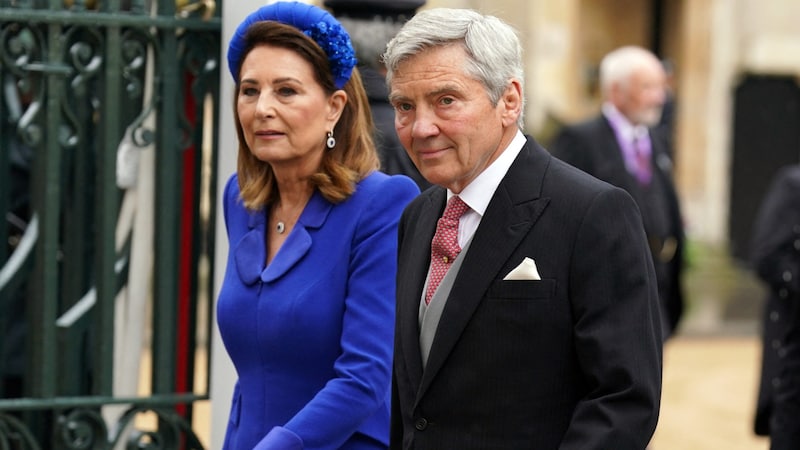 Prinzessin Kates Eltern Carole Middleton und Michael Middleton (Bild: APA/AFP/POOL/Andrew Milligan)