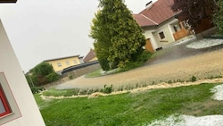 Im Raum Großsteinbach wurden Straßen überflutet (Bild: FF Kroisbach)