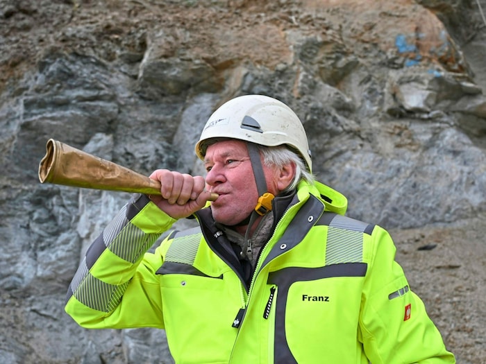 Schuster hat schon etliche Bauwerke zu Fall gebracht.