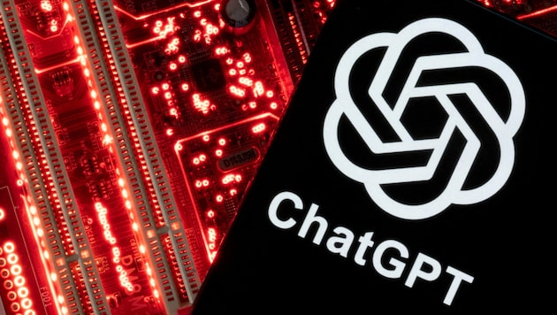 The ChatGPT text robot from OpenAI has triggered a veritable AI hype and already has a financially strong investor in Microsoft. Now Apple and Nvidia are also said to be interested. (Bild: REUTERS)