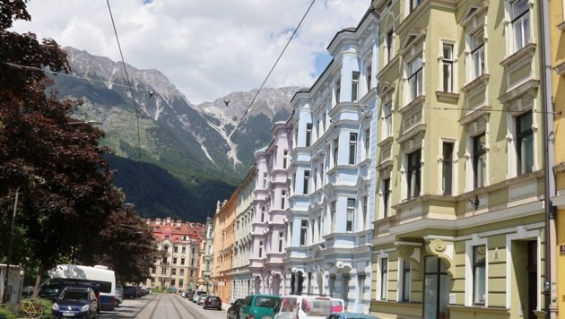 Wer in Innsbruck mehr Mietzinsbeihilfe will, muss diese selbst beantragen. (Bild: Birbaumer Johanna, Krone KREATIV)
