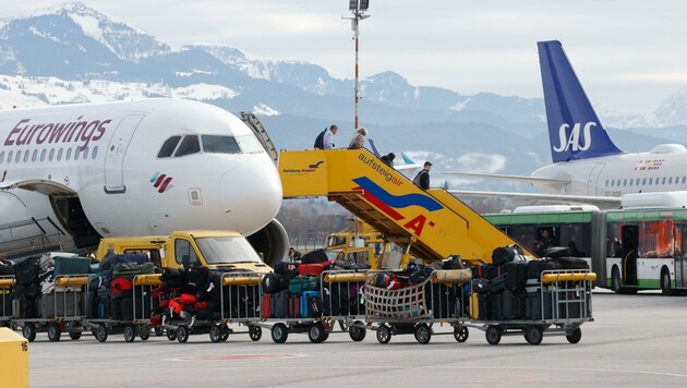 Seit Donnerstag können Inselfreunde zweimal wöchentlich von Salzburg nach Ibiza fliegen. (Bild: Tschepp Markus)